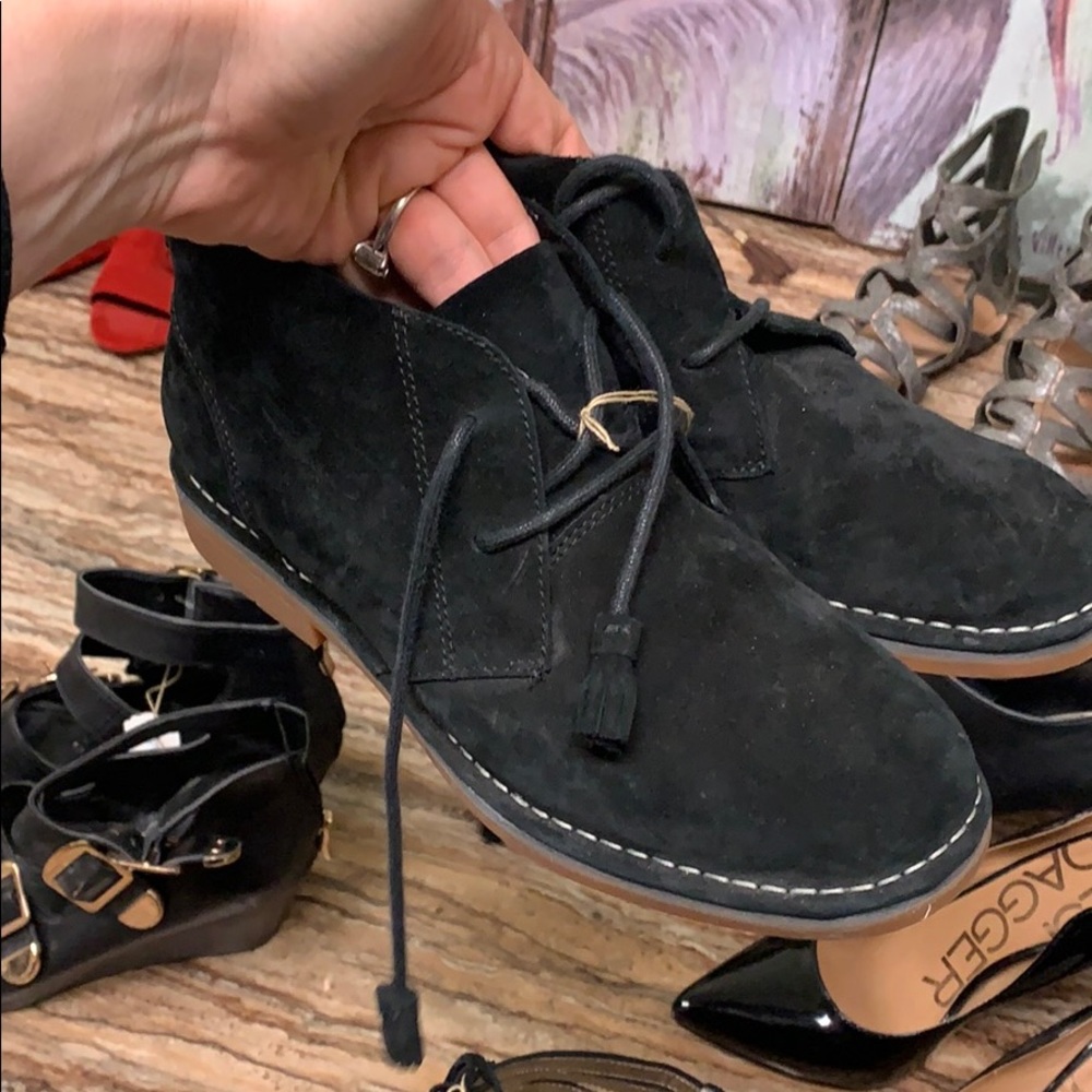 Hush Puppies suede shoes